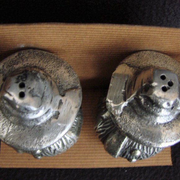 Snowmen Salt and Pepper Shakers ~ NWT ~ New In Box - Picture 6 of 6